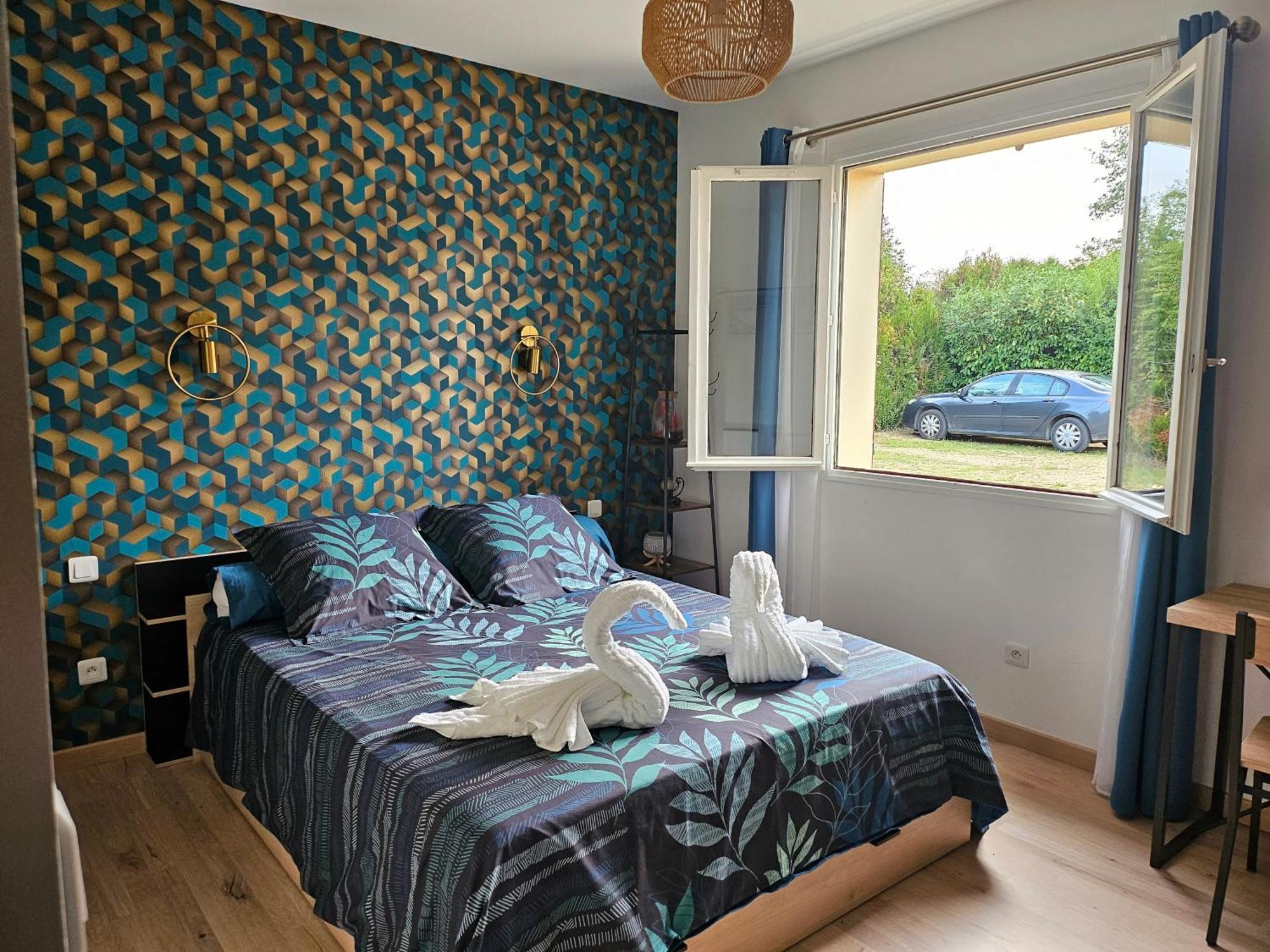 Les Chambres D'Estelle Guecelard Room photo